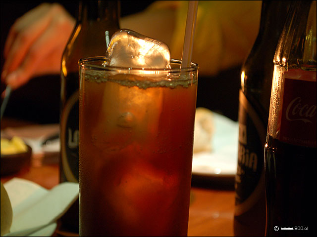 El Refrescante y Acertivo Log Island Tea - Caleta Lastarria