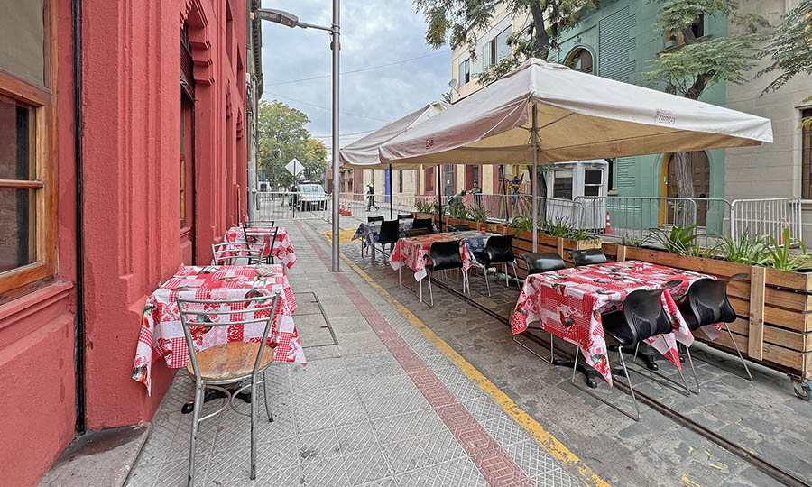 La terraza del restaurante El Putamadre