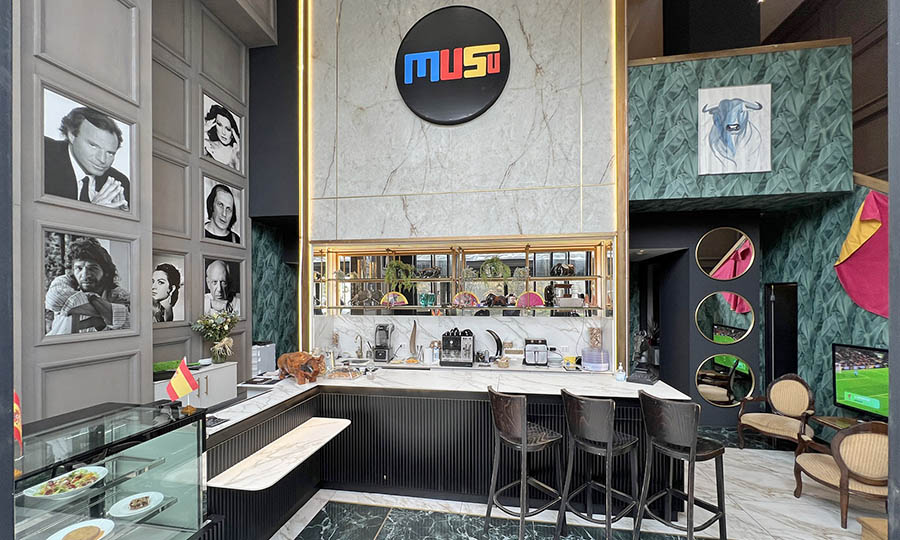 La barra y espacio interior de Musu Costanera - Musu - Casa Costanera
