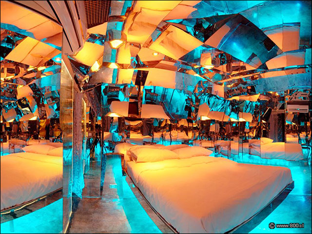 Habitacin Espejos  - Ocho Art Hotel