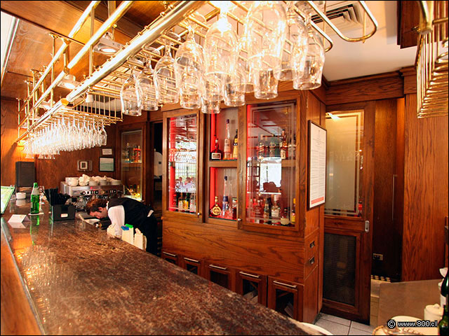 Vista interior de la barra - Bar Brandy (Hotel Kennedy)