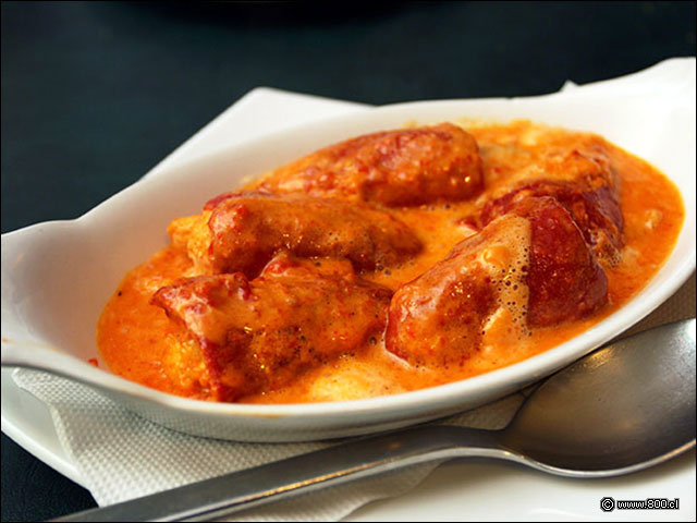 Pimientos de Piquillo rellenos de bacalao - La Bodeguilla de Cristóbal