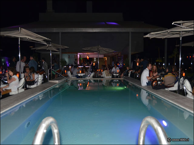 Desde la Piscina - Tramonto Bar & Terrace