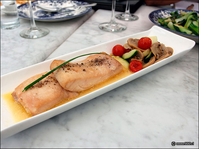 Mero de Palacio, pescado marinado en t oolong Dilmah - Palacio Danubio Azul (PDA)