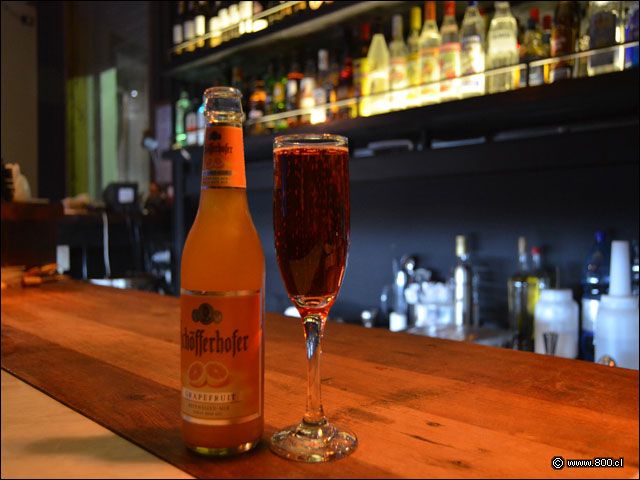 Kir Royal Y Cerveza Pomelo - The Jazz Corner