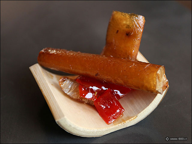 La cortesa de Naomi, un crocante cochayuyo con mermelada de rocoto - Naoki Vitacura