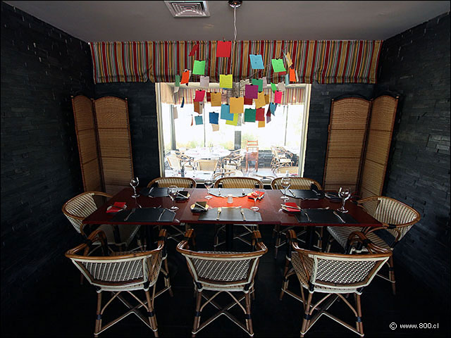 Detalle de mesa en �rea mas privada - All in One