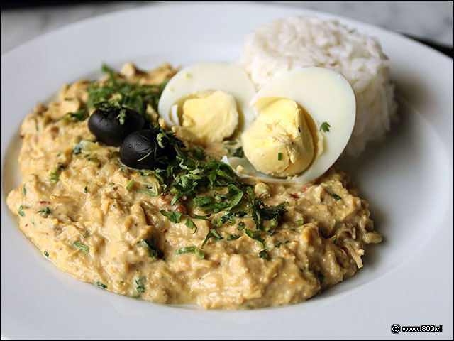 Aj� de Gallina, guiso de pollo con aj� amarillo y crema - All in One