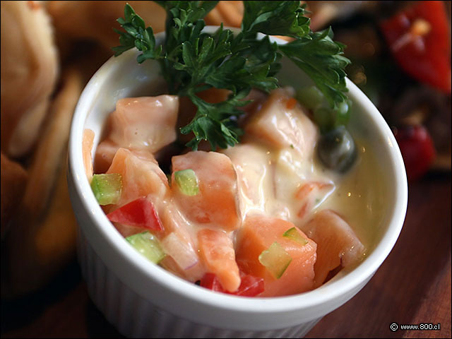 T�rtaro de salm�n en Tabla Mar y Tierra - Le Fournil (Manuel Montt)