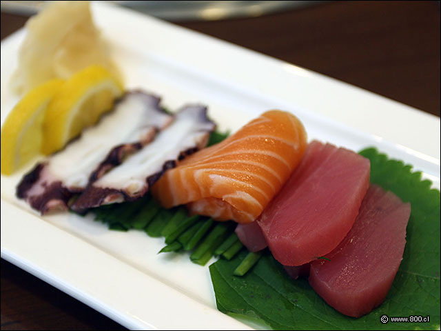 Sashimi mixto de atn, salmn y pulpo