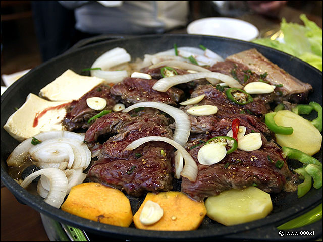 Korean BBQ de asado de tira - Biwon Chile Hotel Stanford
