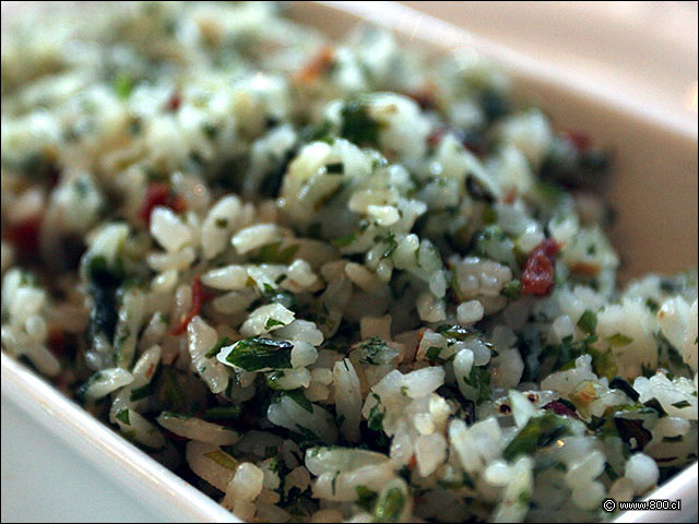 Arroz con cilantro y tocino de acompaamiento