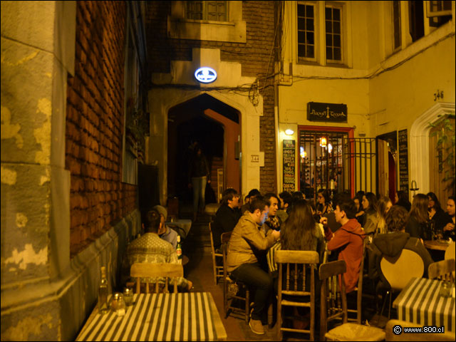 Fachada del Pub Bajo Llaves