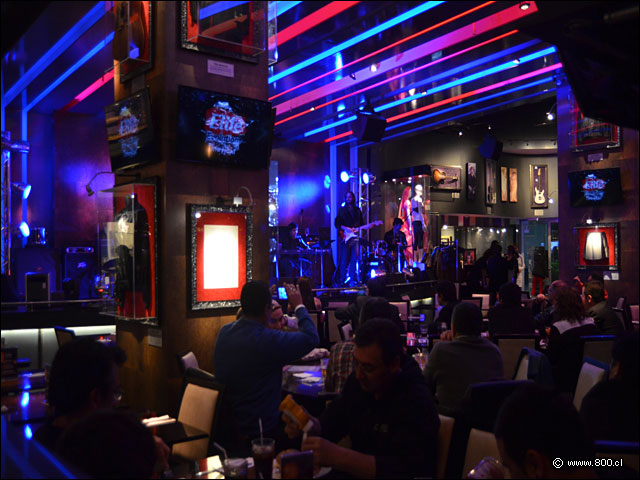 Ambiente en Hard Rock - Hard Rock Caf Santiago (Mall Costanera Center)