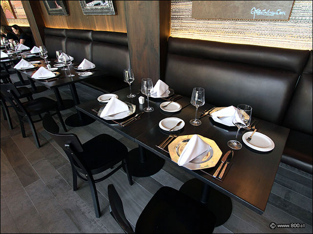 Mesas con sillones - Cocoa 2023 - La Dehesa
