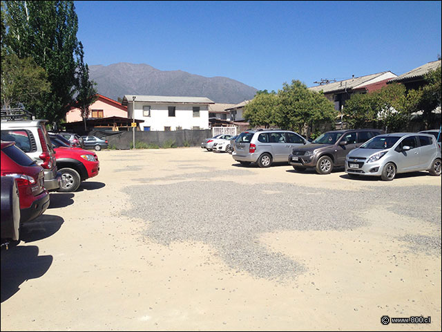 Gran rea de estacionamientos - Mega Aj Seco