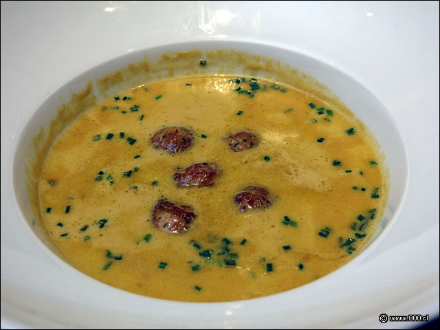 Sopa de champi�ones y alb�ndigas de pollo - Terran�e (Hotel Intercontinental)