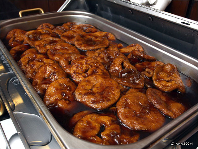 Sopaipillas pasadas en el buffet del restaurante El Cid - El Cid - Hotel Sheraton