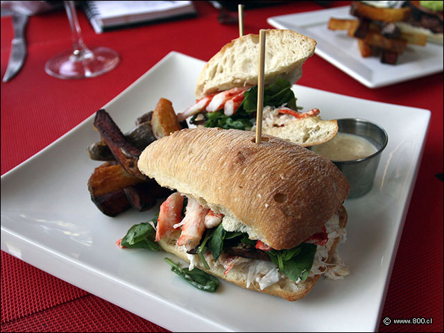 S�ndwich de carne y patas de centolla con r�cula - Bautista Gourmet