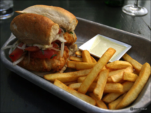 Sándwich de reineta frita - Chipe Libre