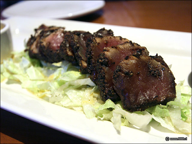 At�n sellado con mix de Pimientas y Salsa de Soya y Jengibre - Outback (Mall Vivo Los Trapenses)