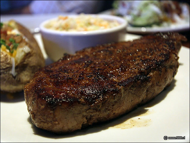 Lomo Liso a la plancha - Outback (Mall Vivo Los Trapenses)