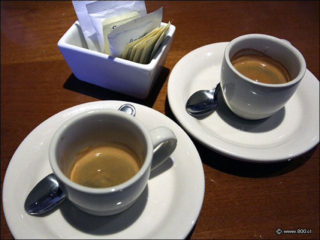 Caf� Expresso - Outback (Mall Vivo Los Trapenses)