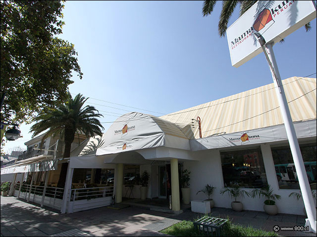 Acceso al restaurant Mama Kuna - Mama Kuna