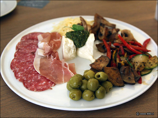 Plato de Antipasto en Vapiano