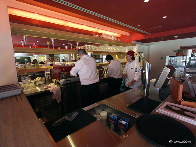 Baristas en accin - Vapiano - Mall Parque Arauco