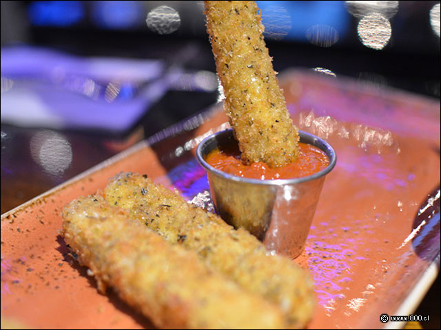 Mozarella Sticks - Hard Rock Caf Santiago (Mall Costanera Center)