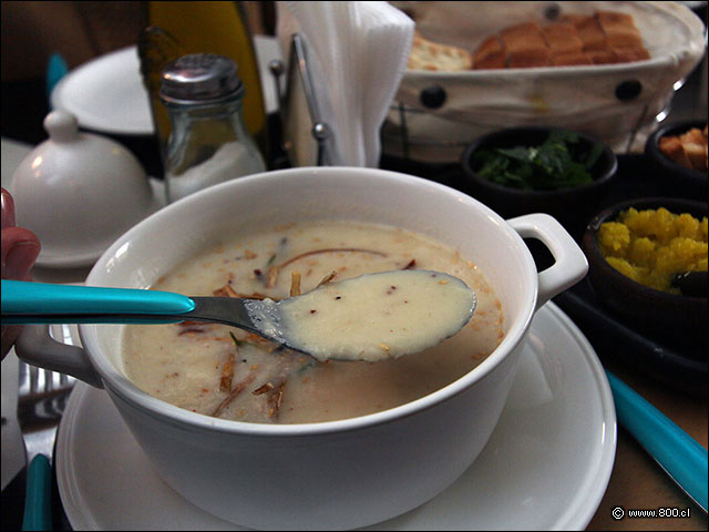 Sopa de palmitos con puerros fritos - La Sopera