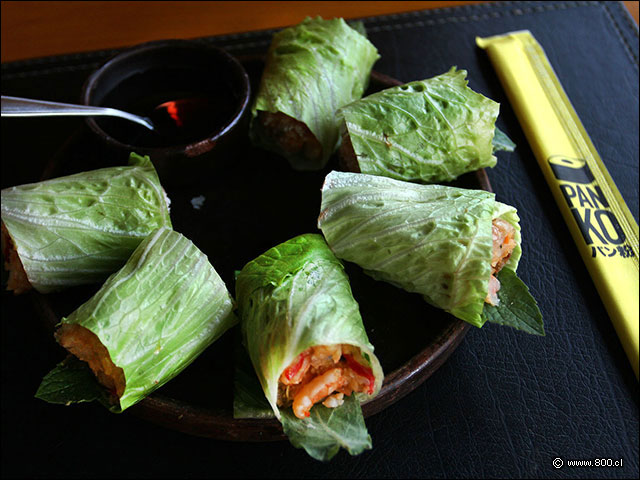 News de lechuga rellenos de pasta de camarones y verduras al curry - Panko Patio Bellavista