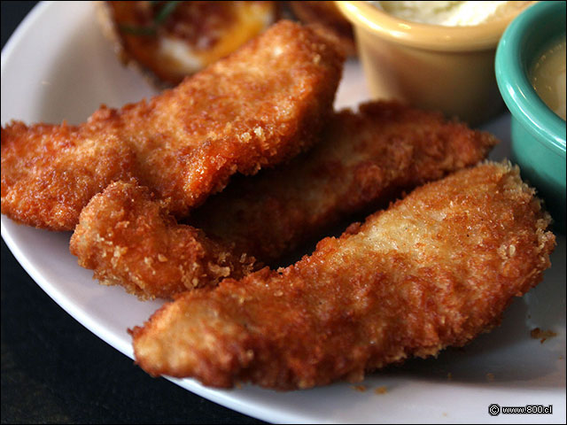 Filetillos de pollo frito en el Jimmy's Super Sampler - Jimmy�s