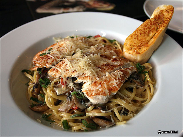 La contundente versi�n de Jimmy's de la pasta alfredo - Jimmy�s