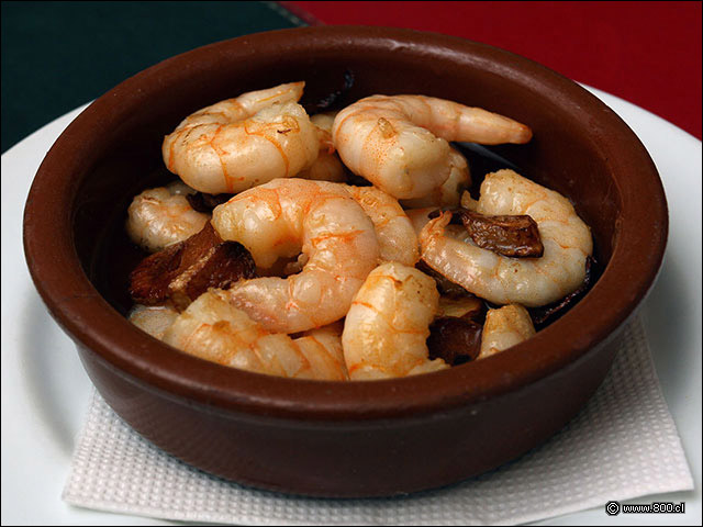 Gambas al ajillo en La Bodeguilla - La Bodeguilla de Cristóbal