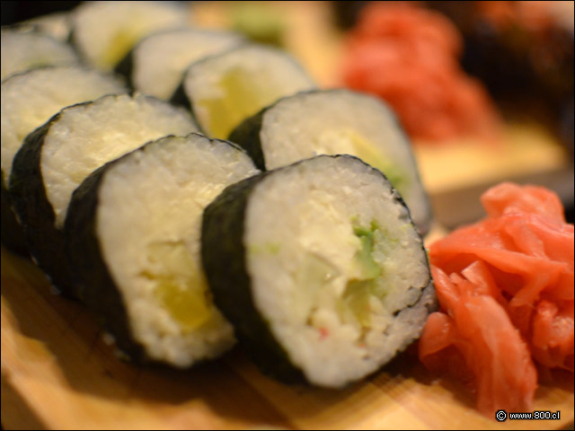 Sushi Vegetariano con toques de Papaya en La Junta Bar - La Junta