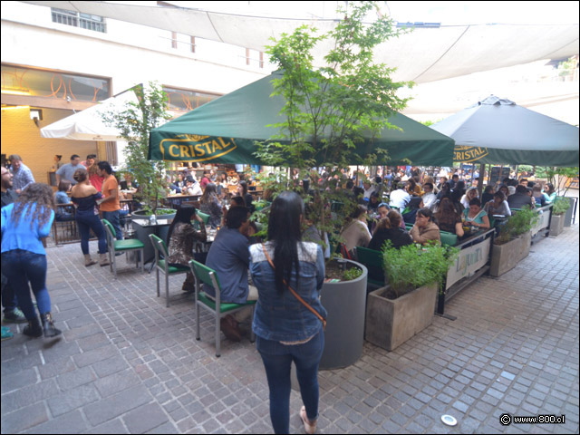 Exterior terraza en La Junta Bar - La Junta