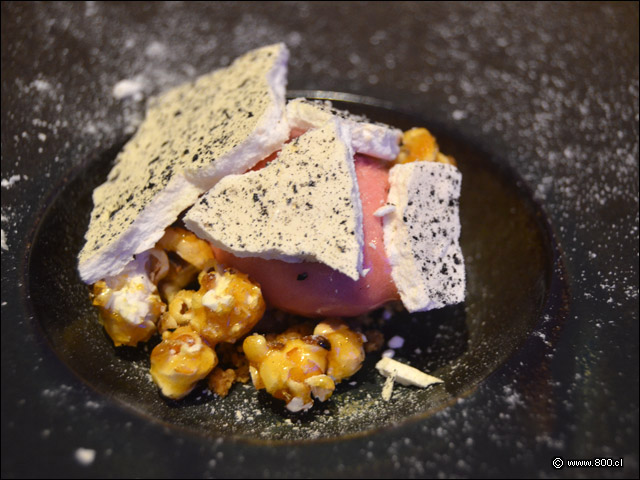 Pavlova de Ciruela en Casa Esmeralda - Casa Esmeralda