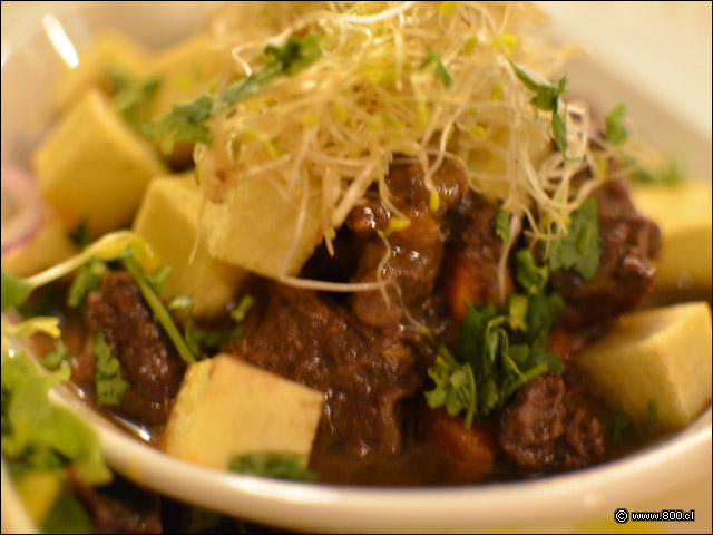 La enjundiosa Beef & Guinness Stew - Flannerys Beer House - Tobalaba
