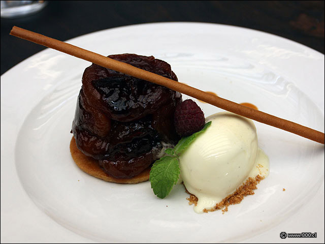 Tarta Tatin con helado de vainilla - Rubaiyat