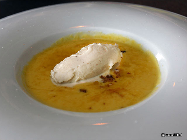 Cremoso de zapallo con helado de Canela - Vista Santiago Restaurante (Cerro San Cristbal) Ex Nueva Enotk