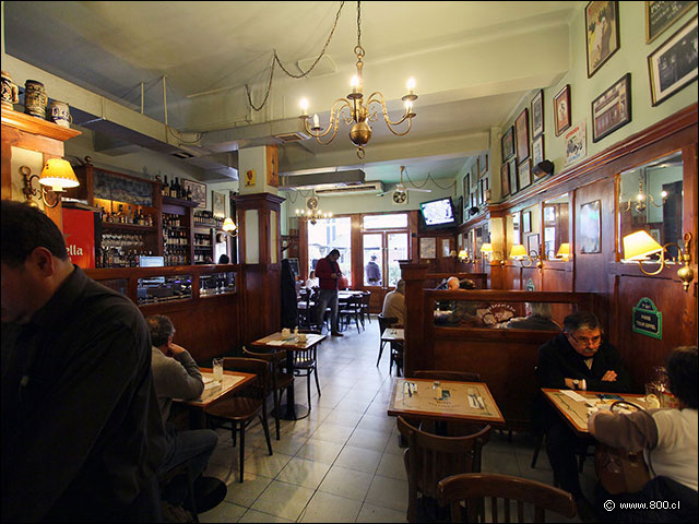 El afrancesado saln interior del Normandie en Providencia - Normandie Restaurant