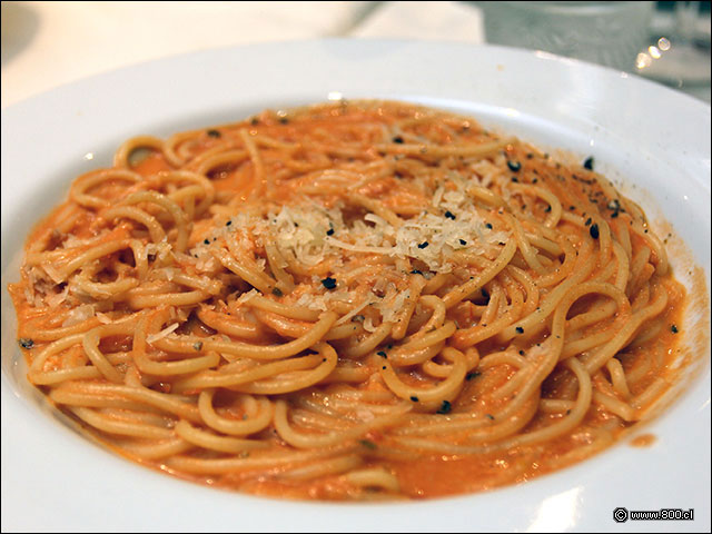 Si, tambien hay Spagetti al Pomodoro - Don Carlos - Isidora