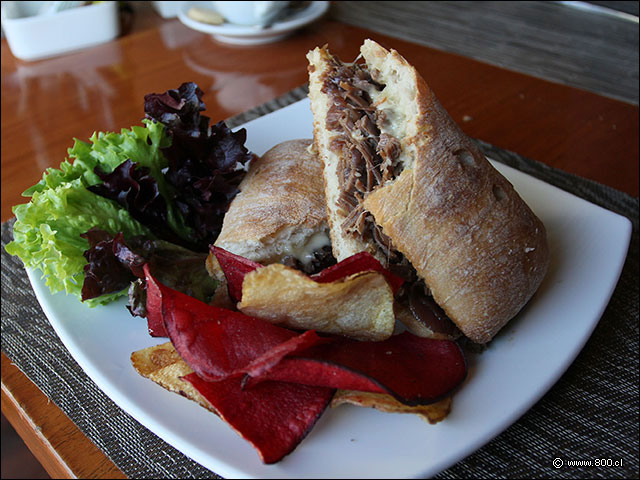 Sndwich de Mechada con queso fundido