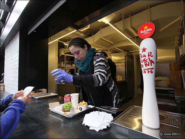  - Streat Burger -  Isidora