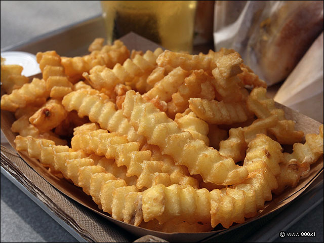 Papas curly de acompaamiento - Streat Burger -  Isidora