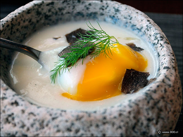 Crema de Topinambur con huevo - The Glass 17