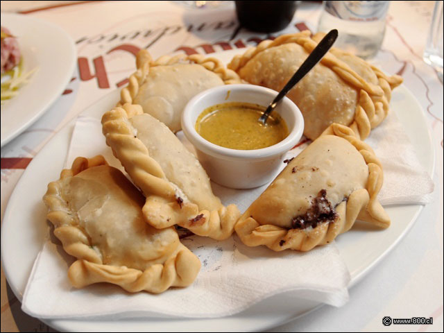 Empanaditas fritas - Fuente Chilena - Pedro de Valdivia