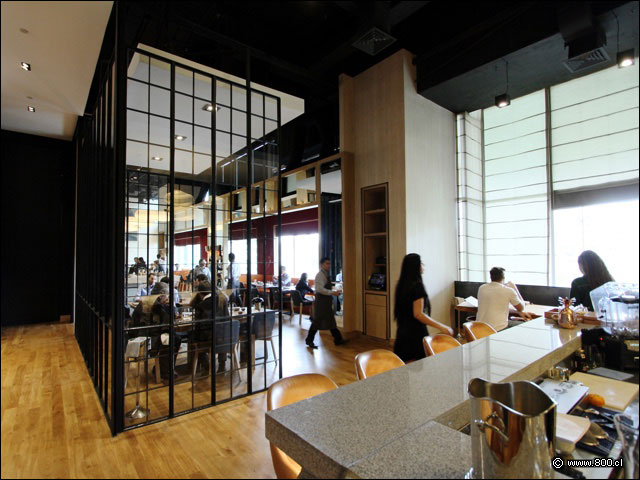 Vista del interior del restaurante Karai
